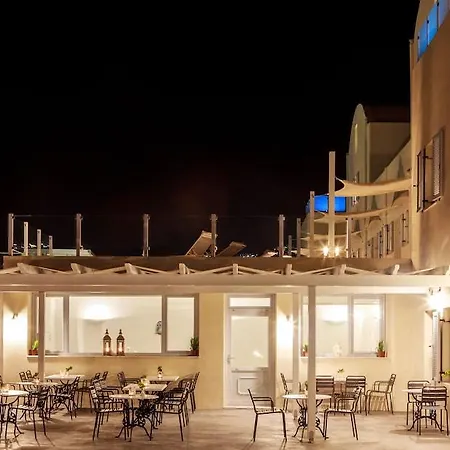 Hotel Aliter Exo Katikies (Santorini)
